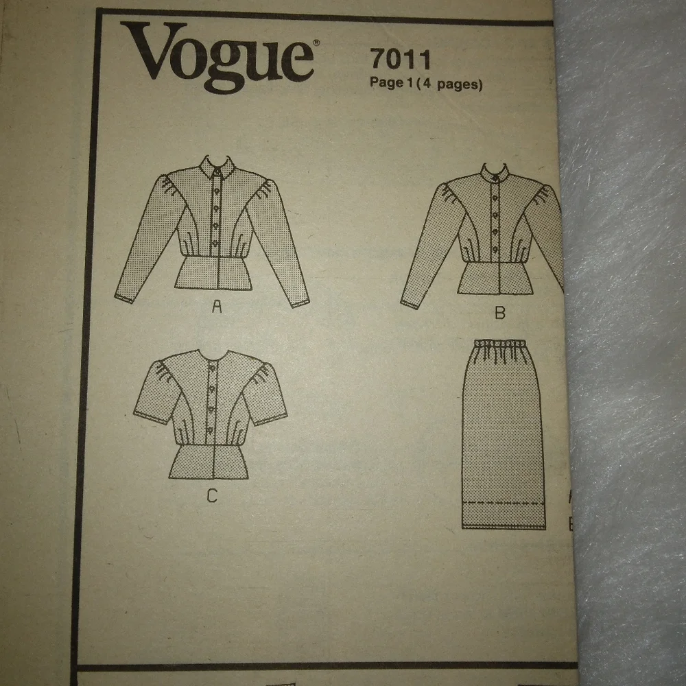 VOGUE 7011 Misses Top and skirt Size 14-16-18